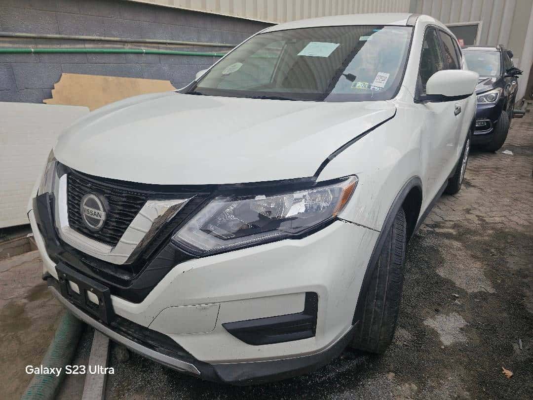 NISSAN ROGUE - Exterior