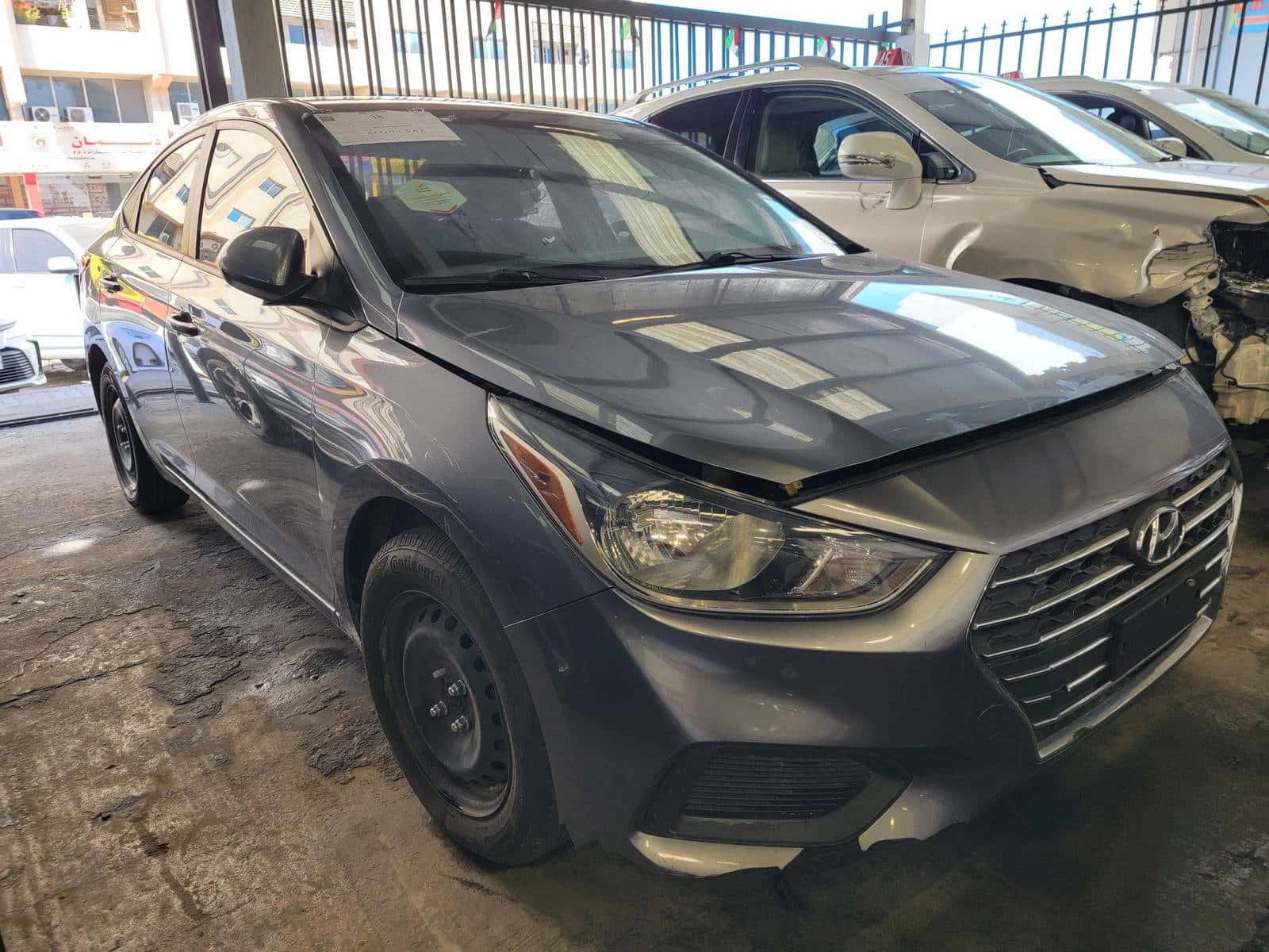 HYUNDAI ACCENT - Exterior