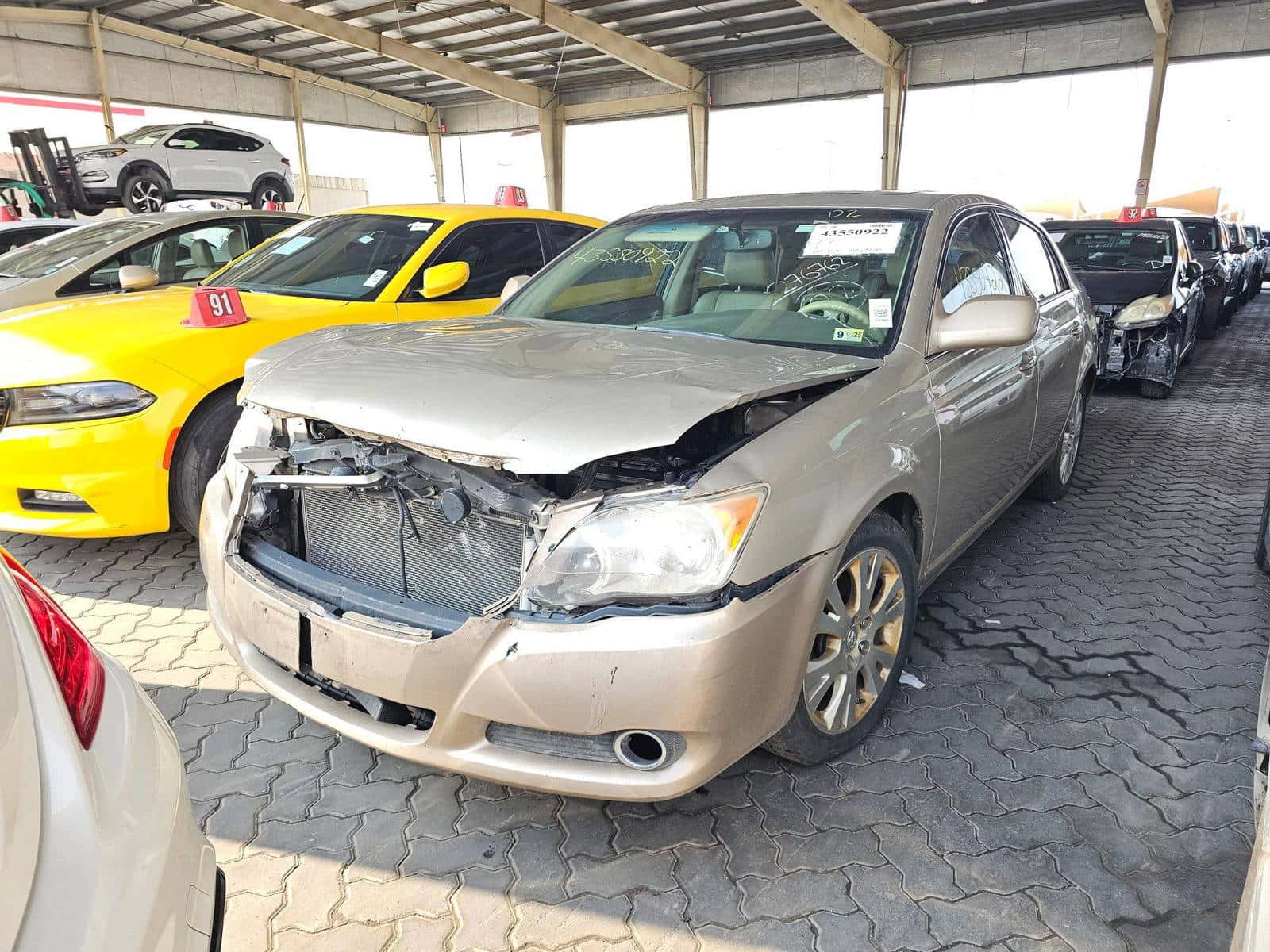 TOYOTA AVALON - Exterior