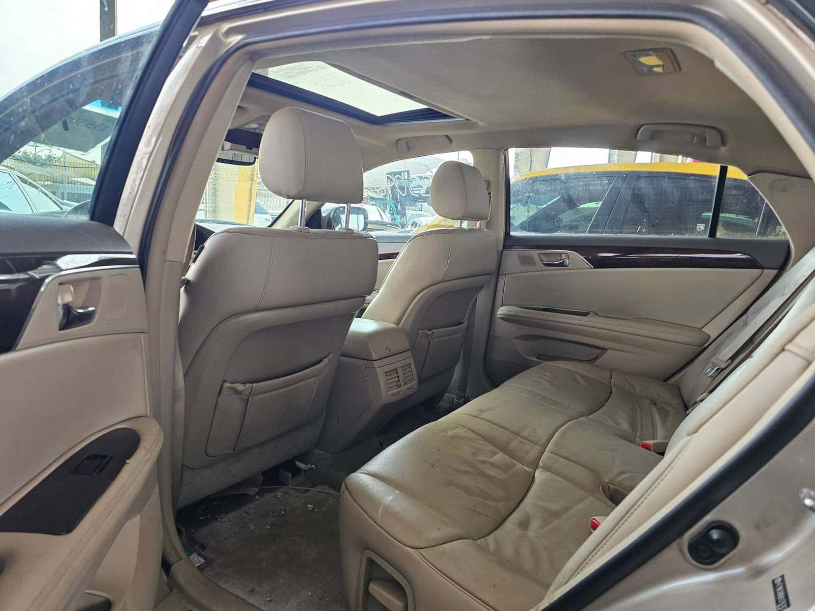 TOYOTA AVALON - Exterior