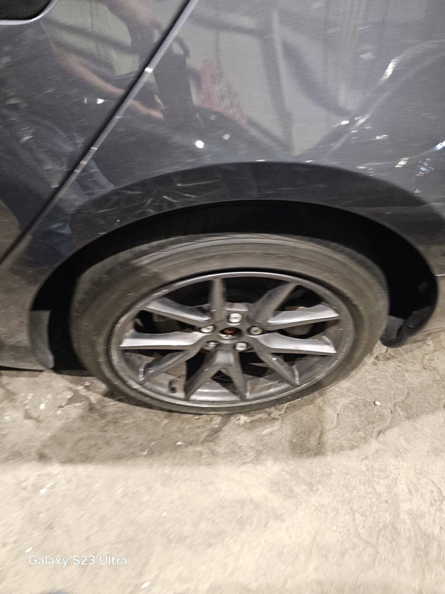 TESLA MODEL 3 - Exterior