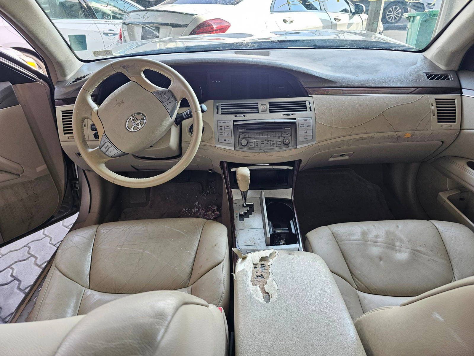 TOYOTA AVALON - Exterior