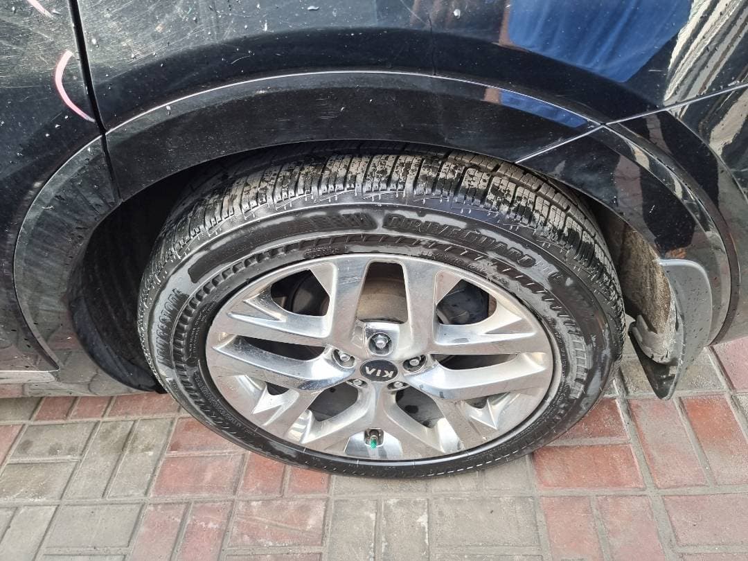 KIA SORENTO - Exterior