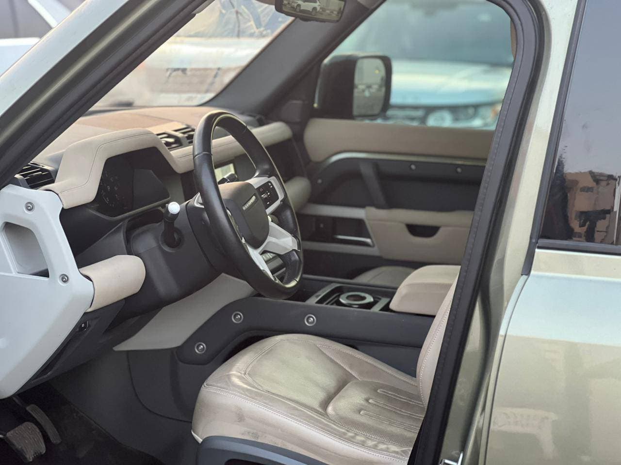 LAND ROVER DEFENDER 110 SE - Exterior