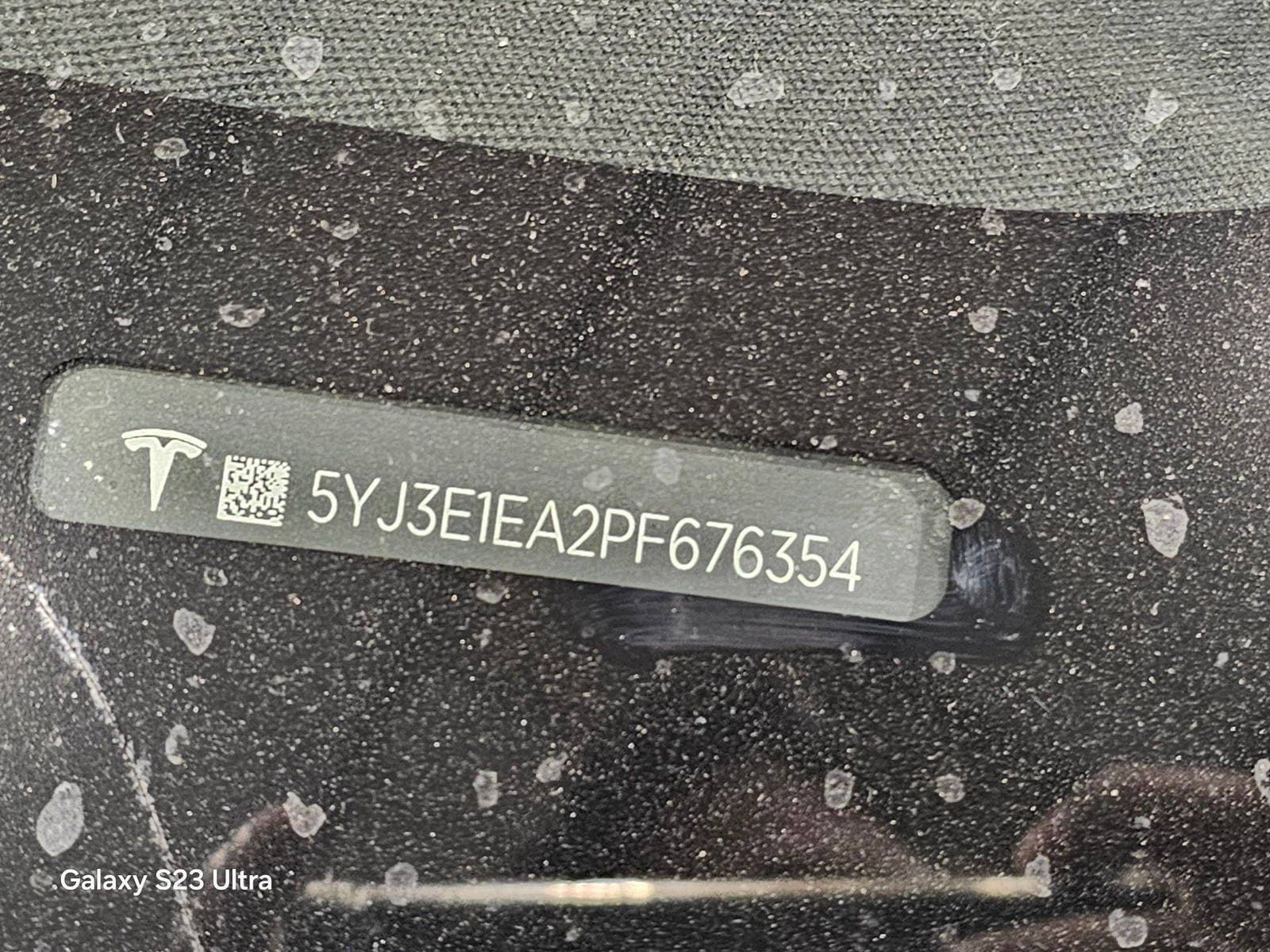 TESLA MODEL 3 - Exterior