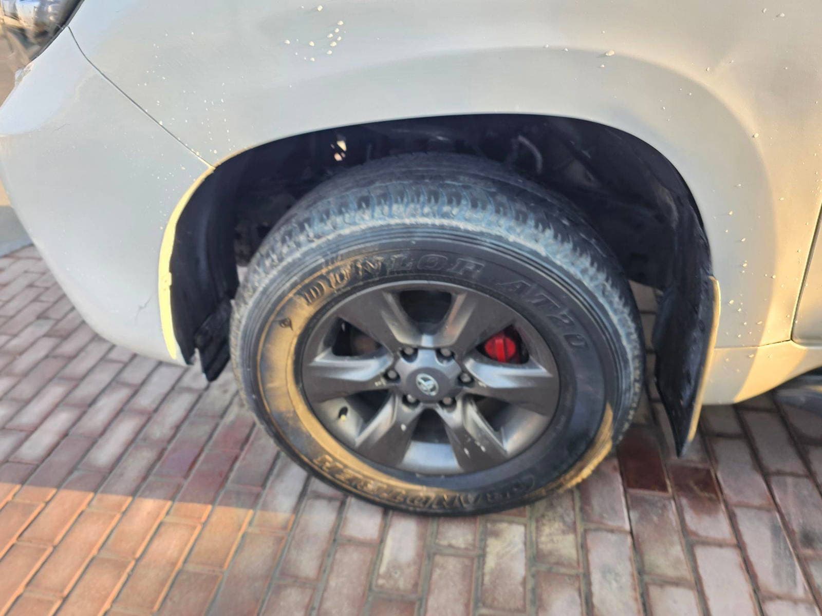 TOYOTA PRADO - Exterior