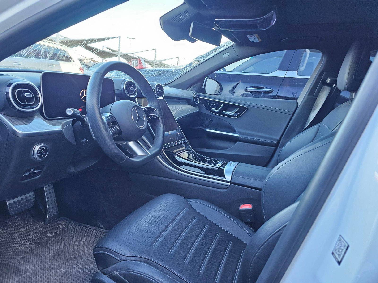 MERCEDES BENZ C200 - Exterior