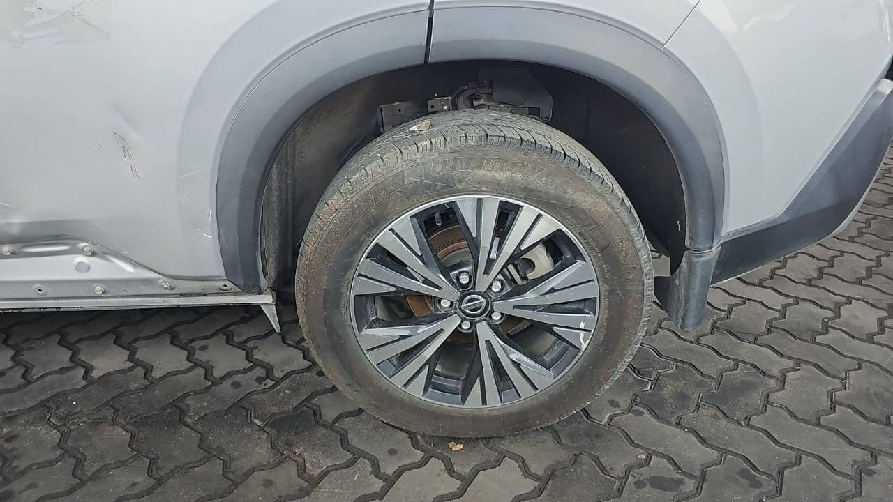 NISSAN ROGUE - Exterior