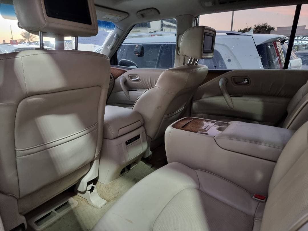 INFINITI QX56 - Exterior