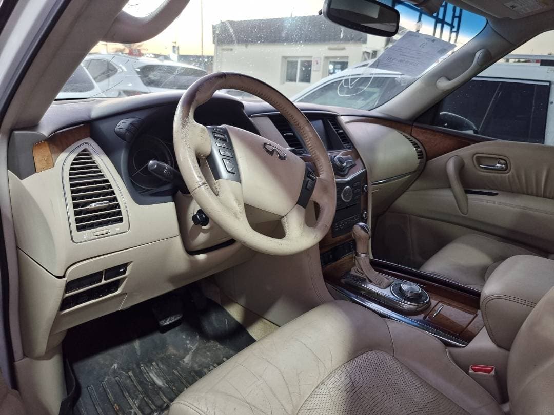 INFINITI QX56 - Exterior